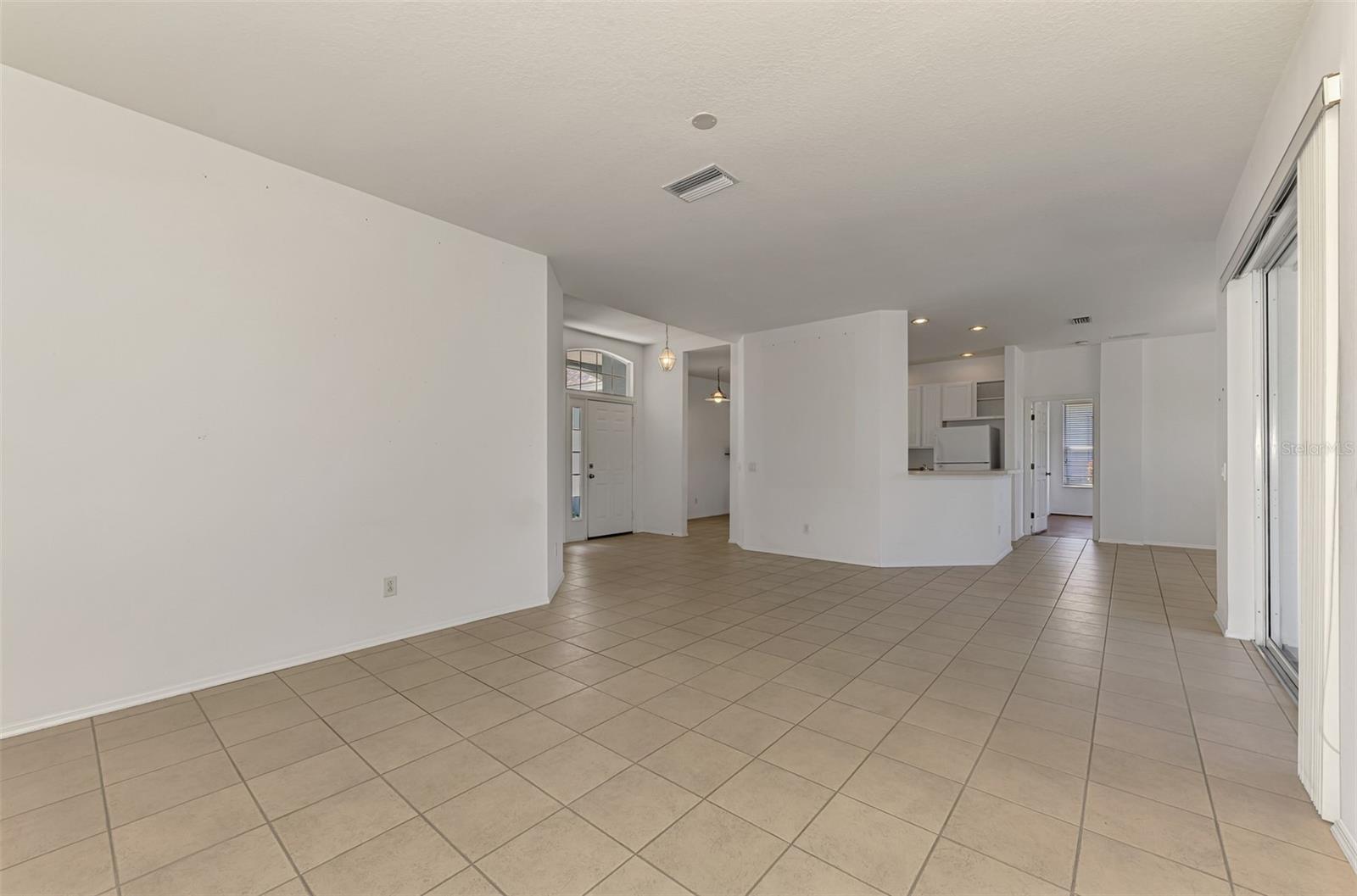 Image 24 of 49 For 4016 Landor Court