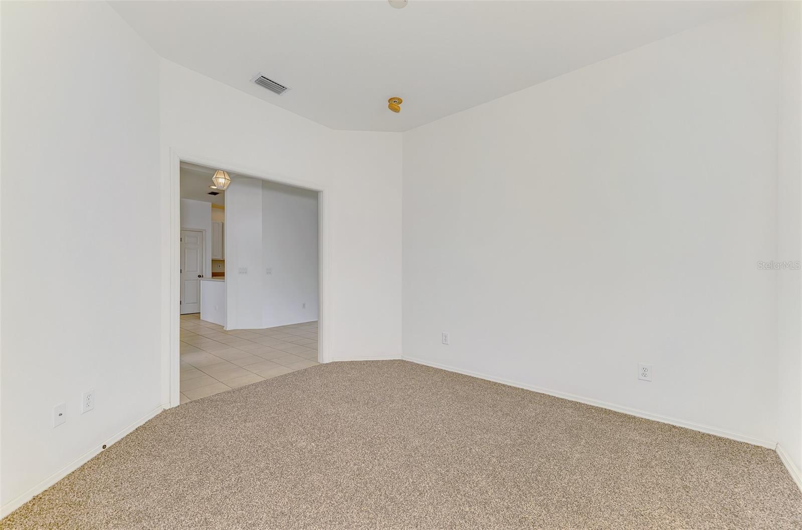 Image 36 of 49 For 4016 Landor Court