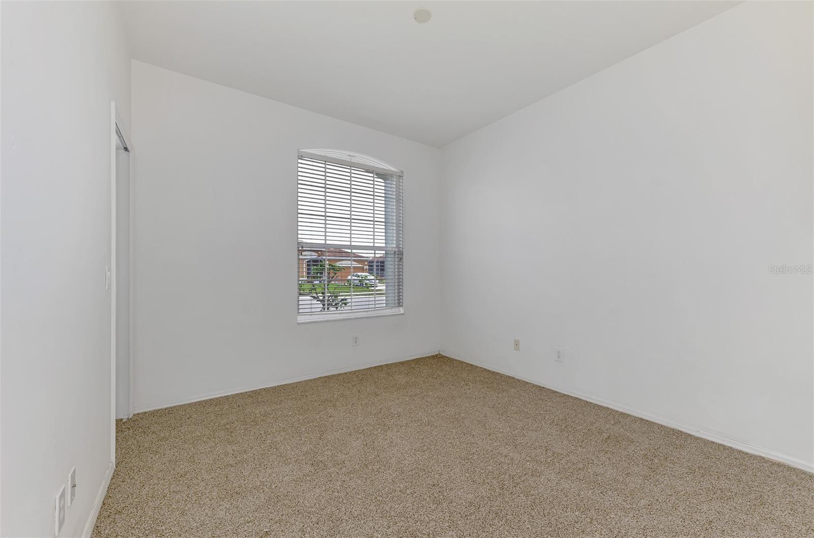 Image 40 of 49 For 4016 Landor Court
