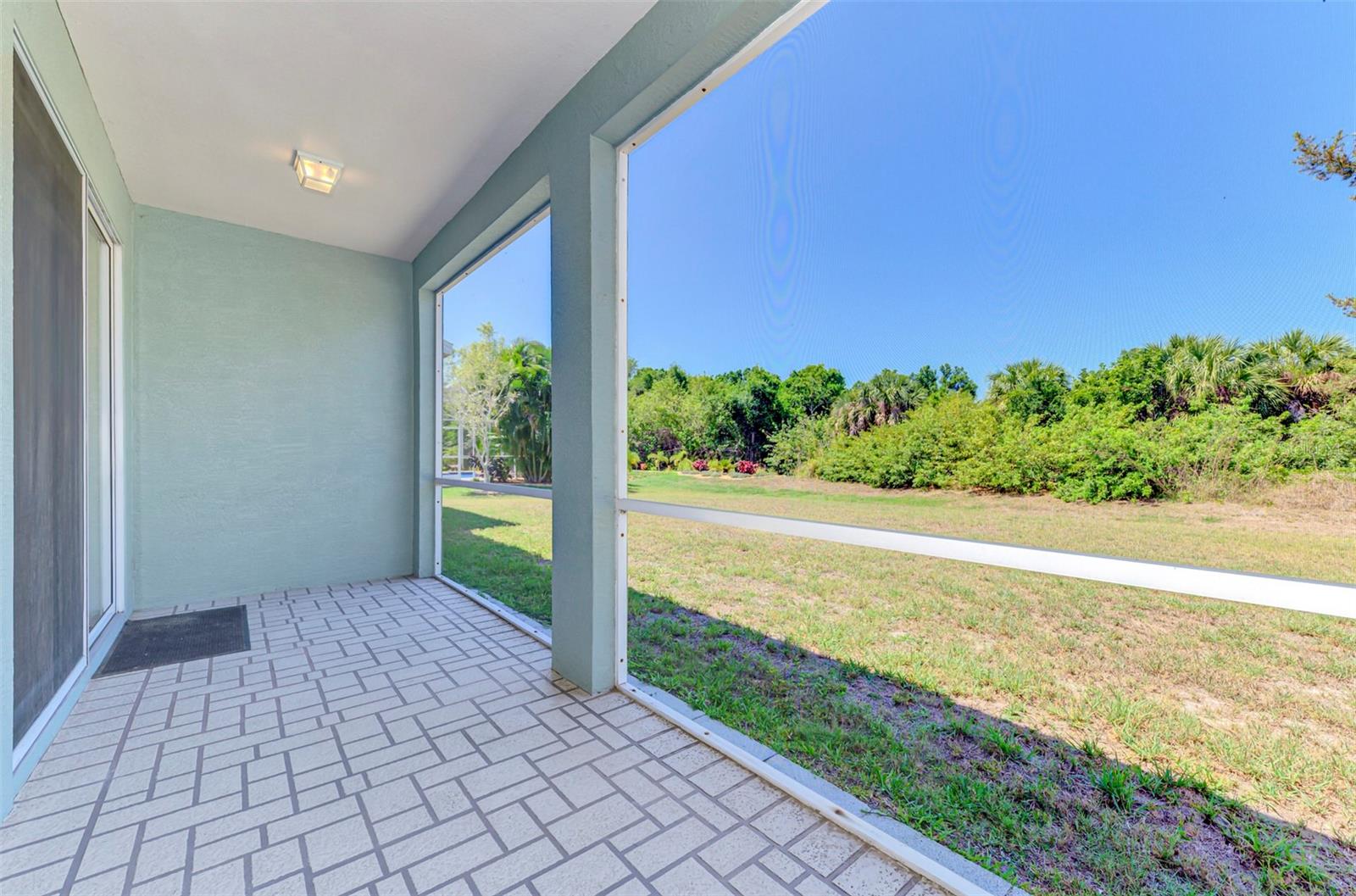 Image 44 of 49 For 4016 Landor Court
