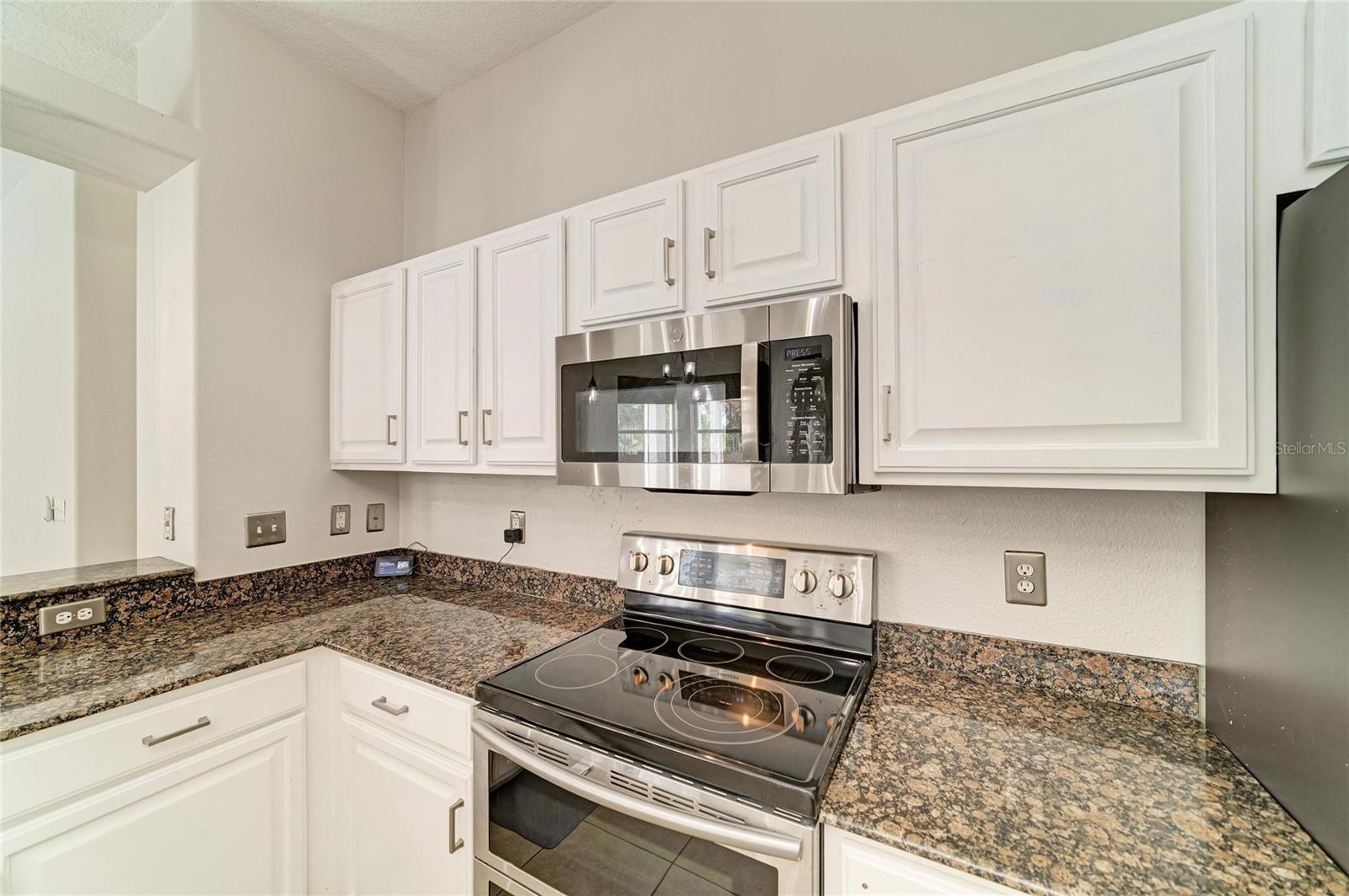 Image 13 of 62 For 26013 81st Drive E