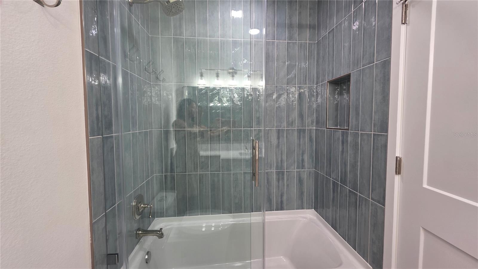 Image 12 of 22 For 6817 11th Avenue Nw