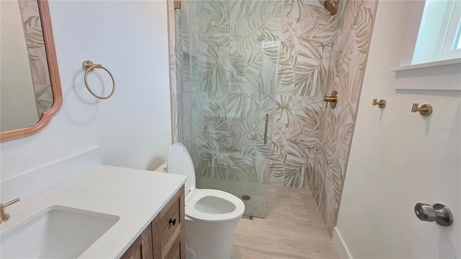 Image 17 of 22 For 6817 11th Avenue Nw