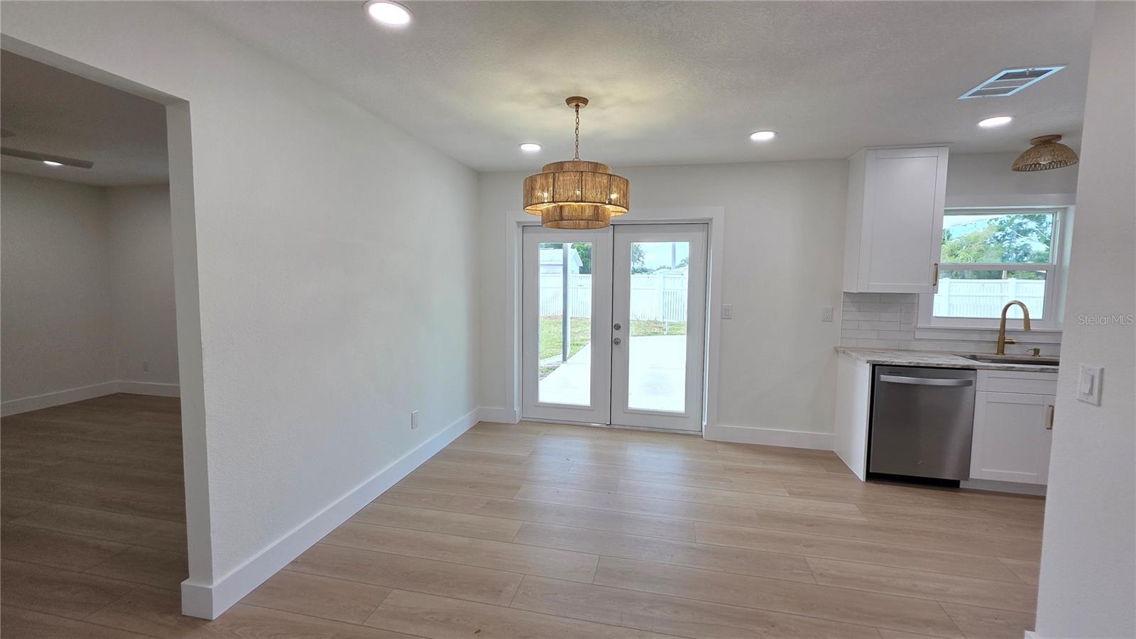 Image 6 of 22 For 6817 11th Avenue Nw