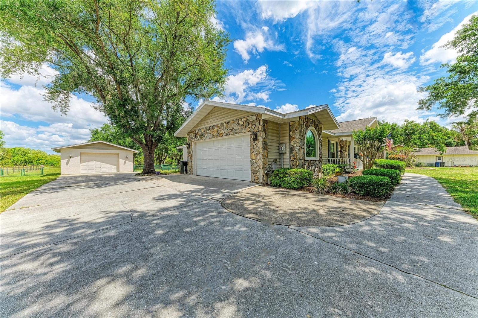 Image 32 of 37 For 6109 26th Avenue E