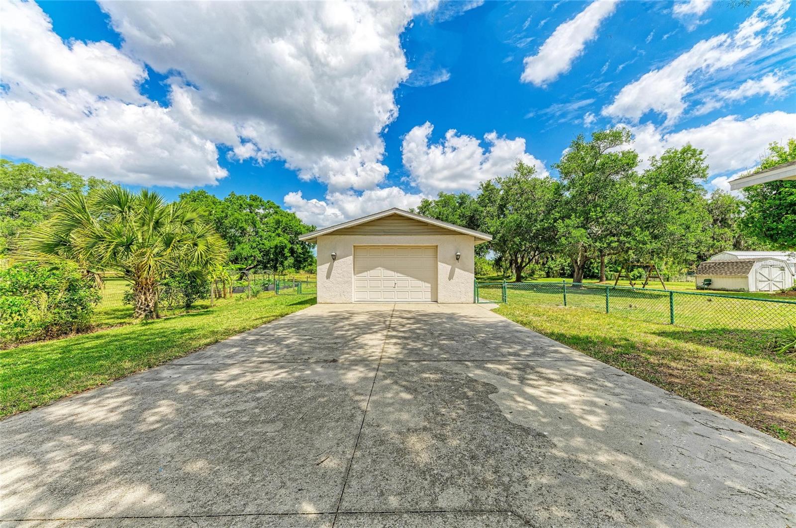 Image 33 of 37 For 6109 26th Avenue E