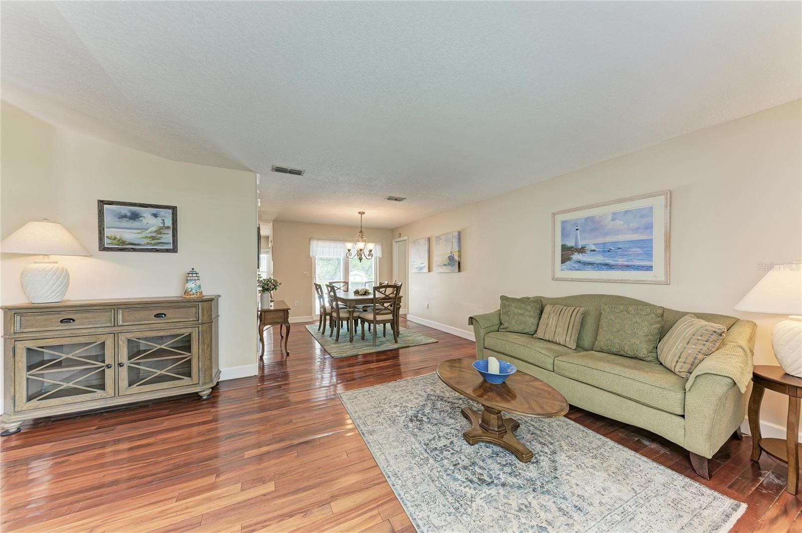 Image 6 of 37 For 6109 26th Avenue E