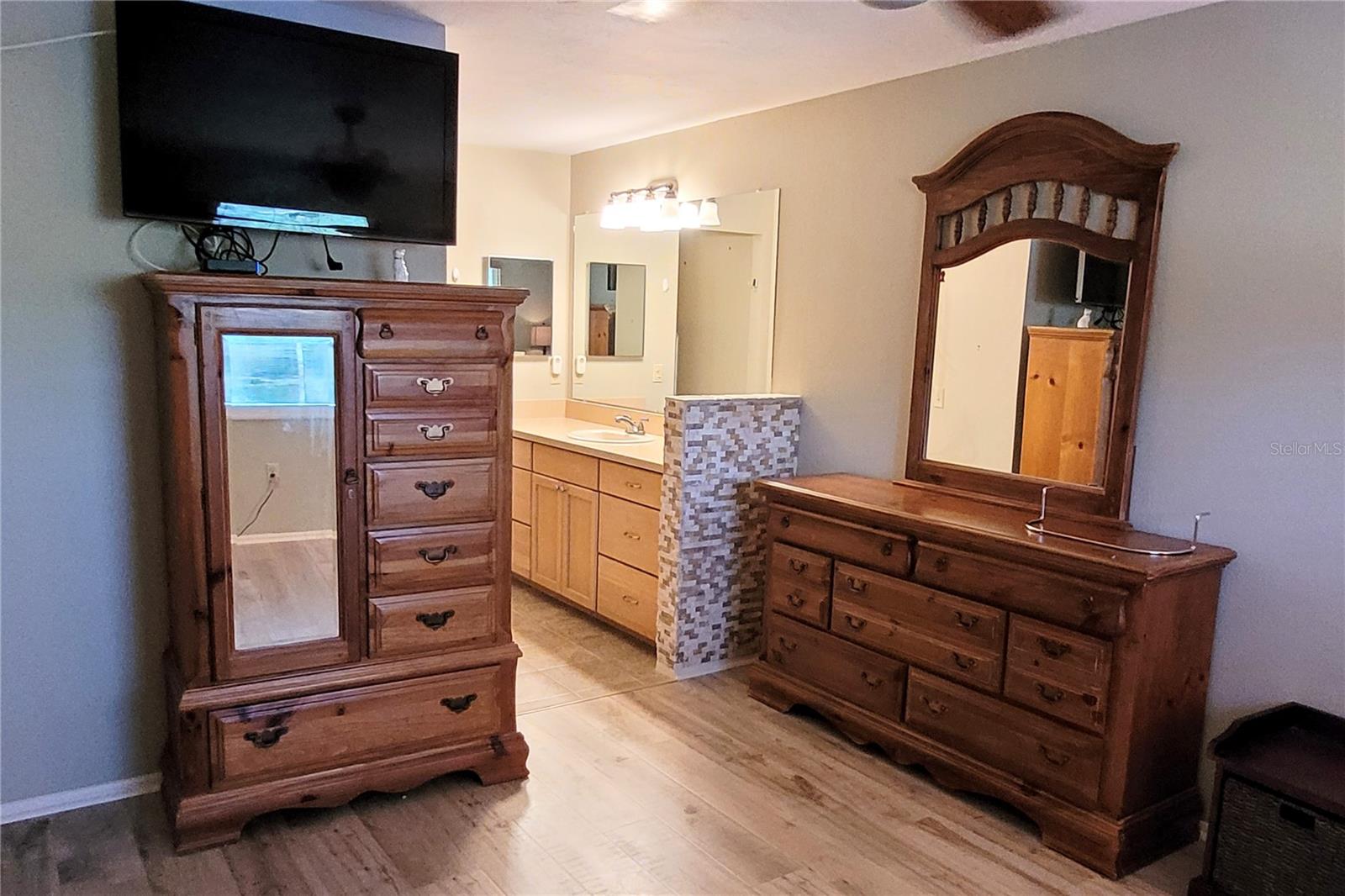 Image 19 of 45 For 5071 Barrington Circle 1602