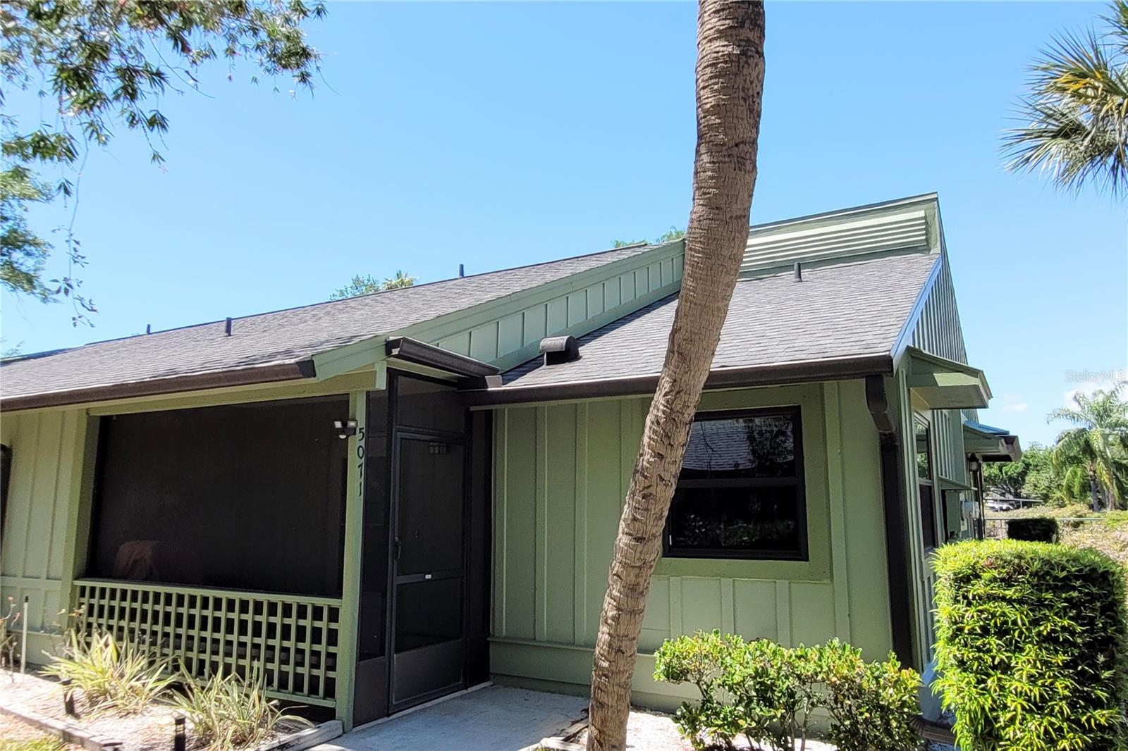 Image 3 of 45 For 5071 Barrington Circle 1602