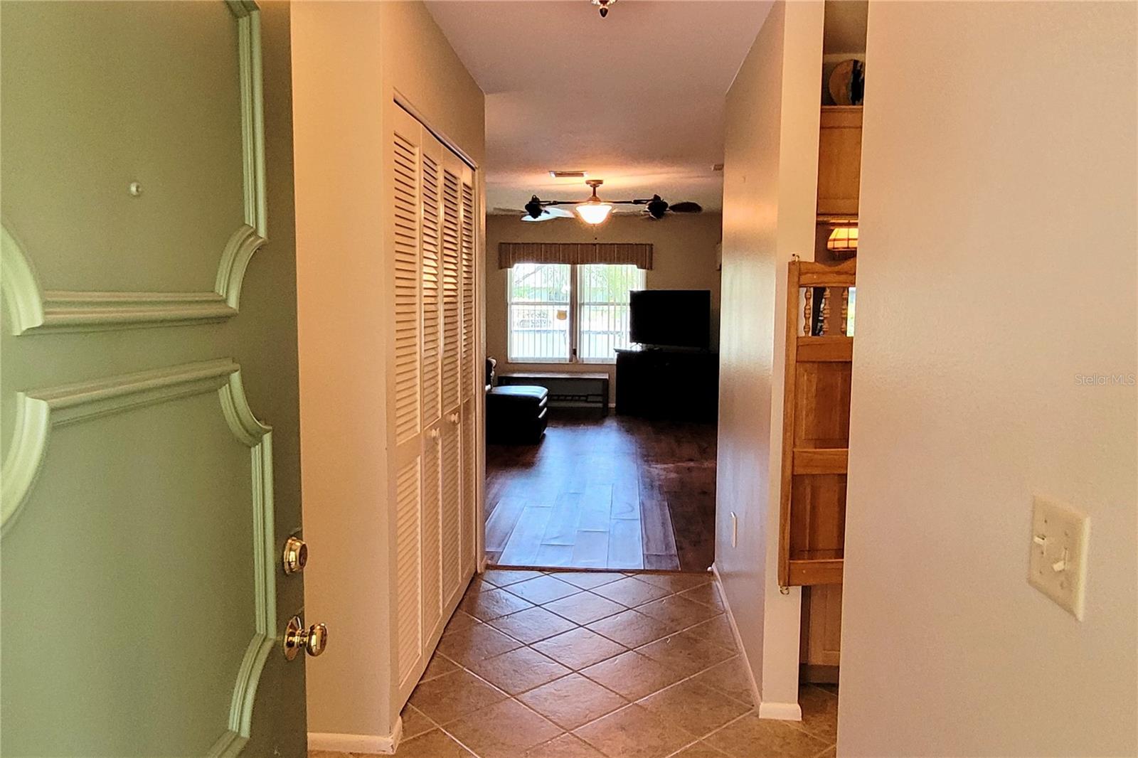 Image 6 of 45 For 5071 Barrington Circle 1602