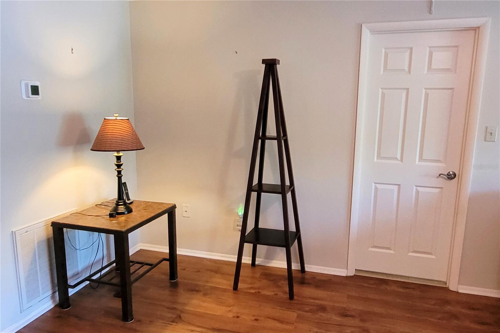 Image 7 of 45 For 5071 Barrington Circle 1602