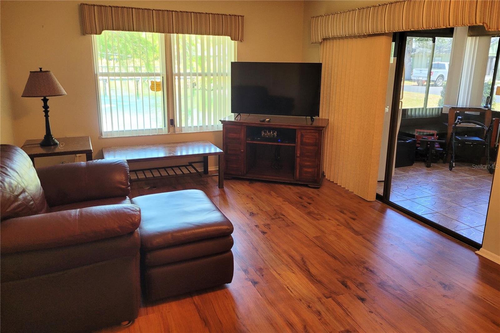 Image 9 of 45 For 5071 Barrington Circle 1602