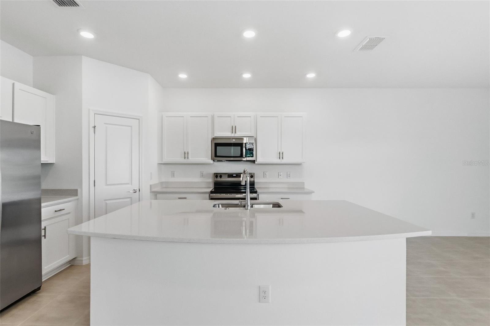 Image 6 of 42 For 15125 Cuzcorro Court