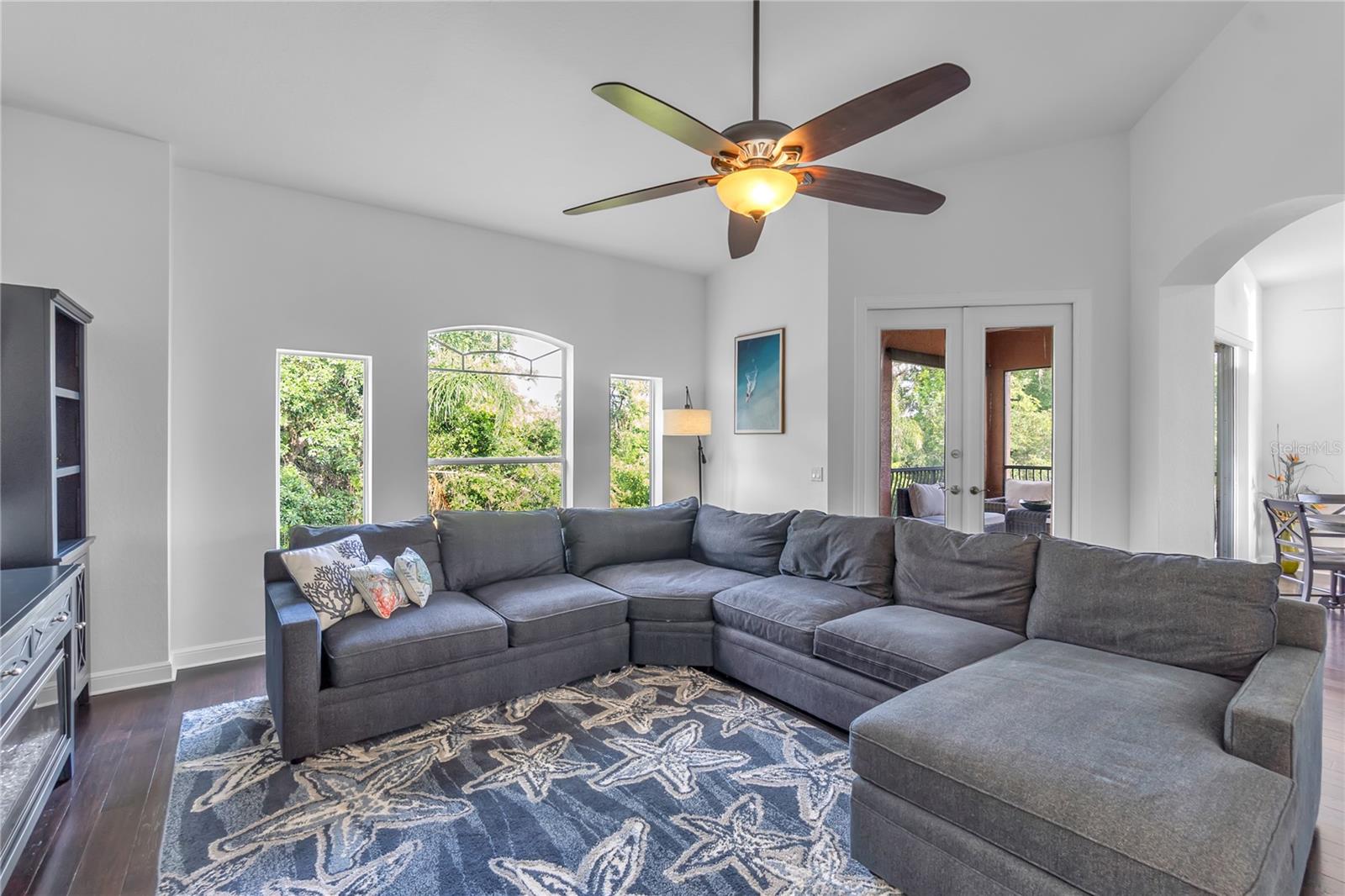 Image 8 of 50 For 5469 46th Court W