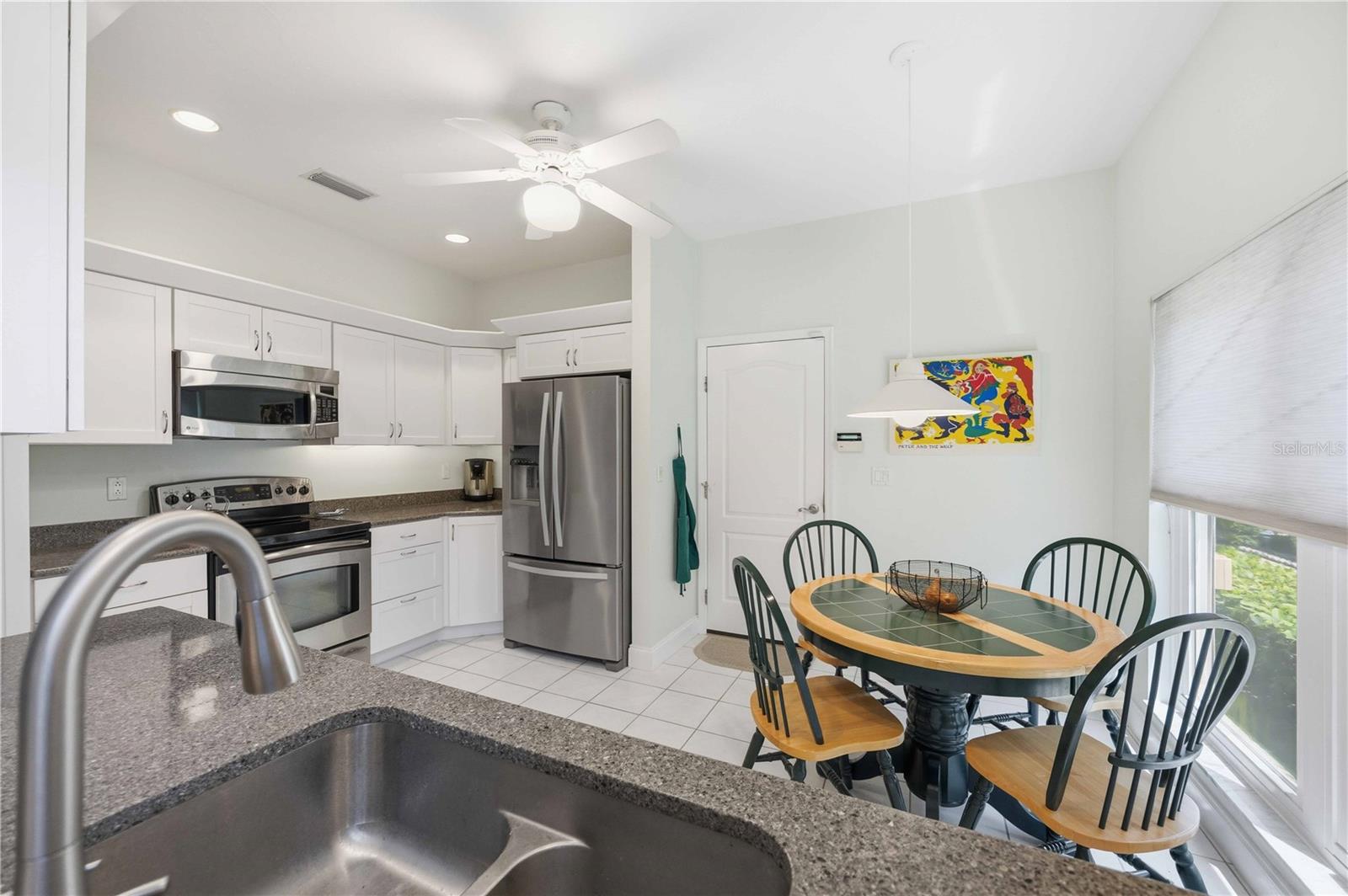 Image 10 of 23 For 4072 Jardin Lane
