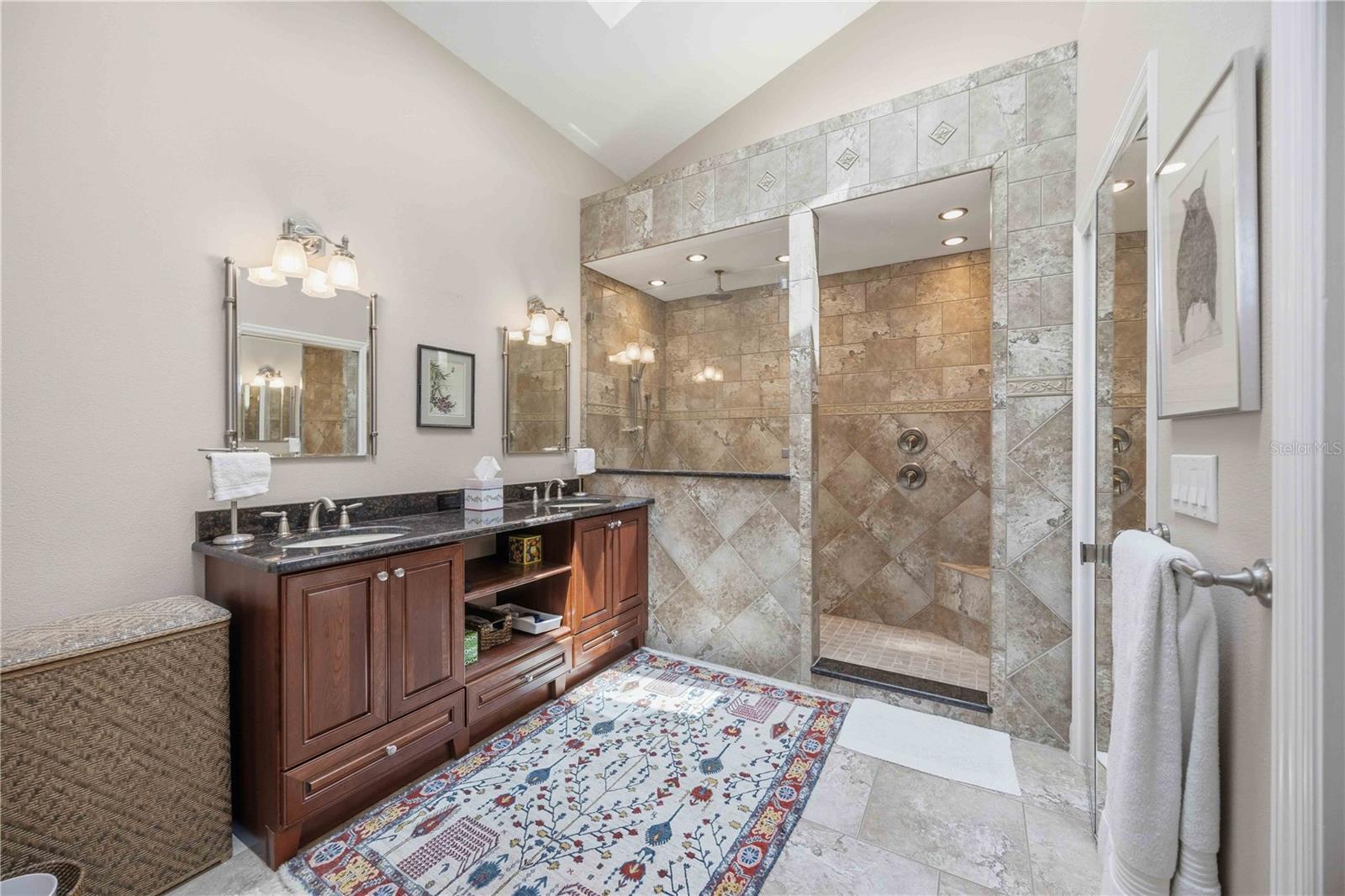 Image 16 of 23 For 4072 Jardin Lane
