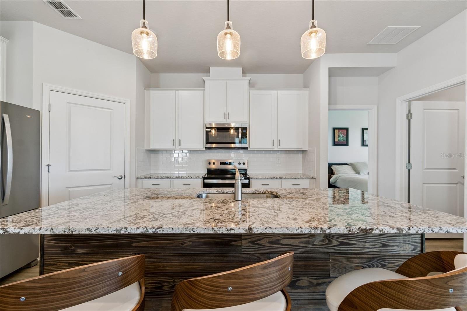 Image 28 of 100 For 18122 Beach Ranch Terrace