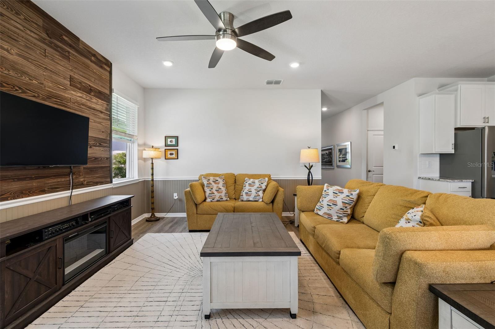 Image 35 of 100 For 18122 Beach Ranch Terrace