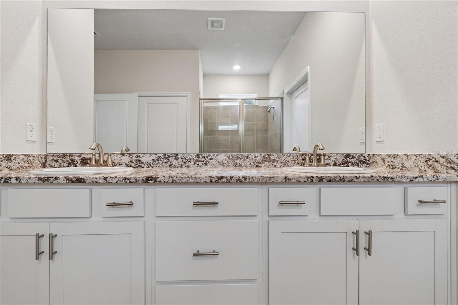 Image 52 of 100 For 18122 Beach Ranch Terrace