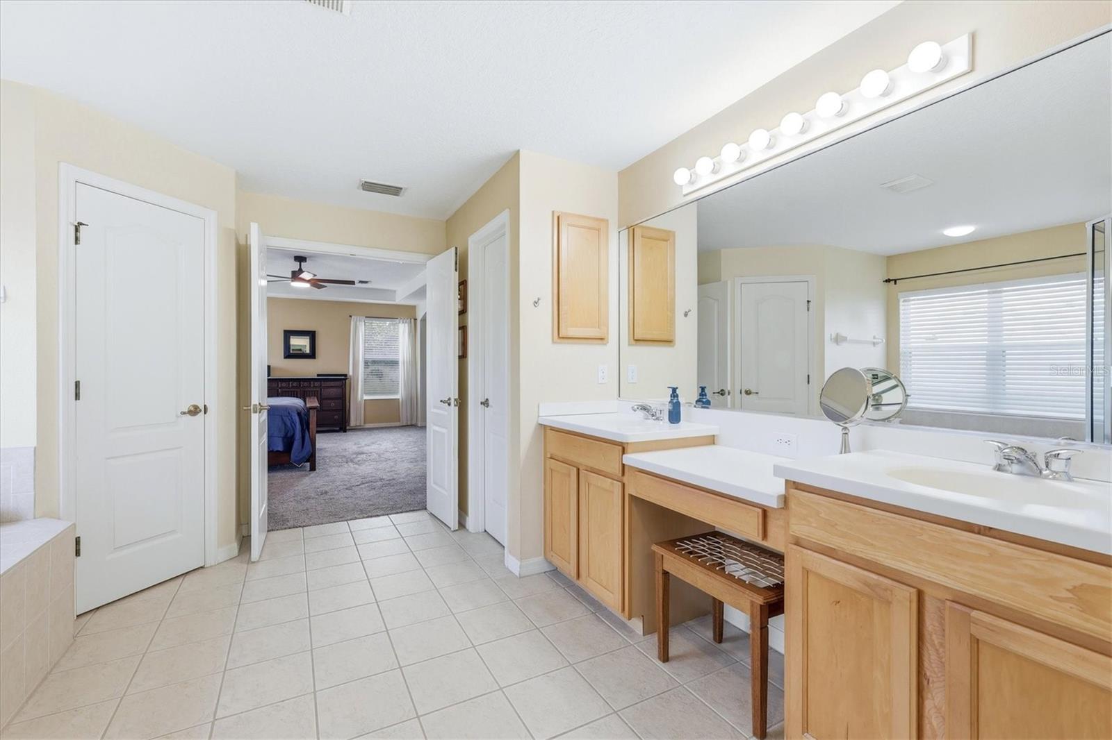 Image 23 of 48 For 5814 French Creek Court