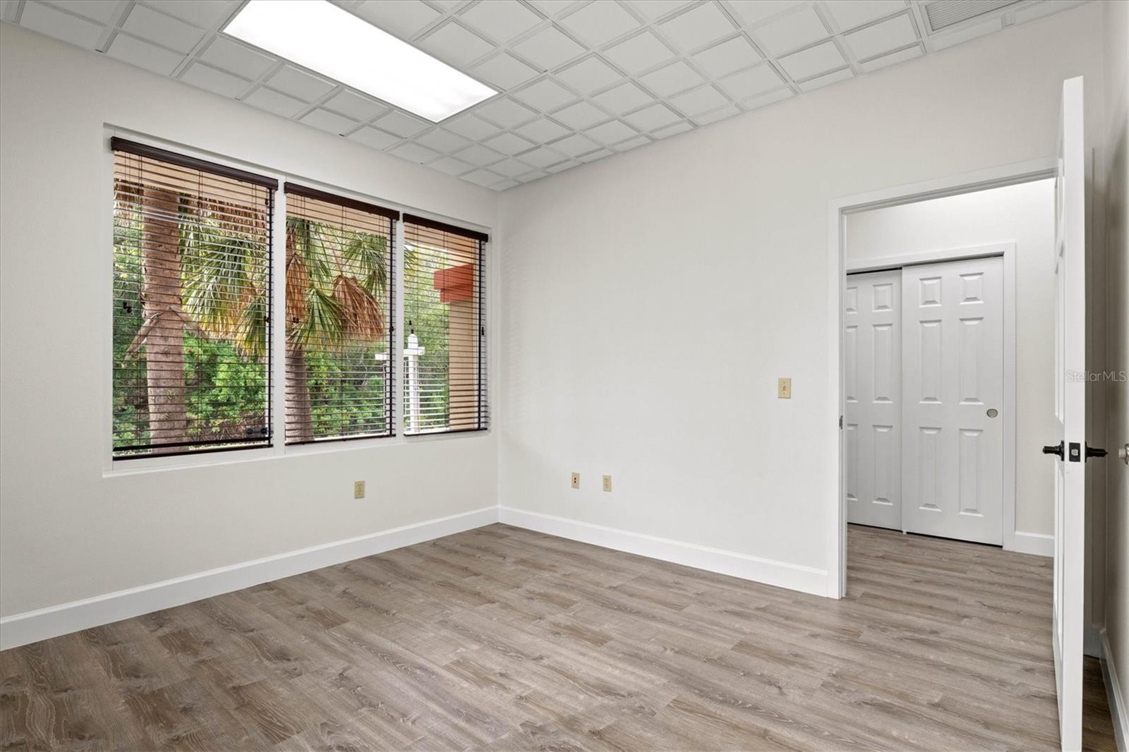 Image 8 of 39 For 234 Rhodes Avenue 105