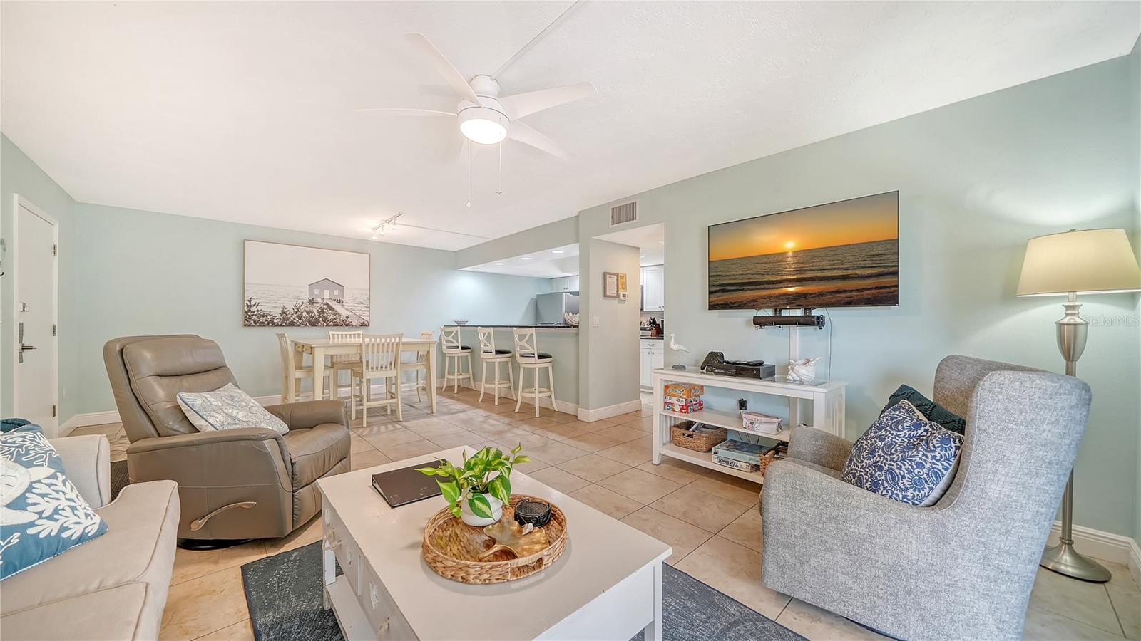 Image 12 of 40 For 5311 Gulf Of Mexico Drive 5