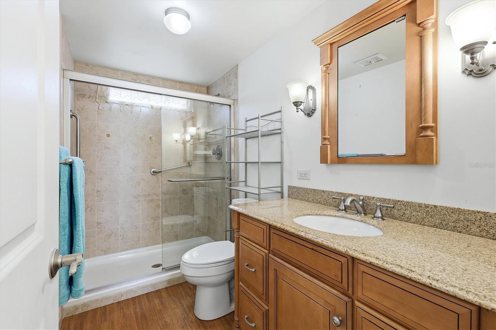Image 20 of 47 For 4308 13th Street E