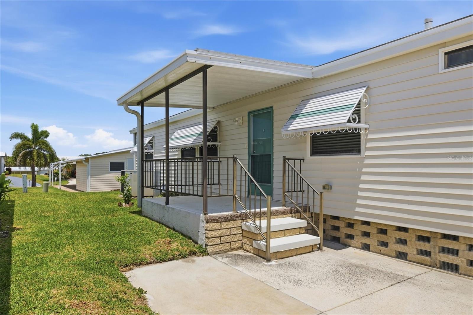 Image 3 of 47 For 4308 13th Street E
