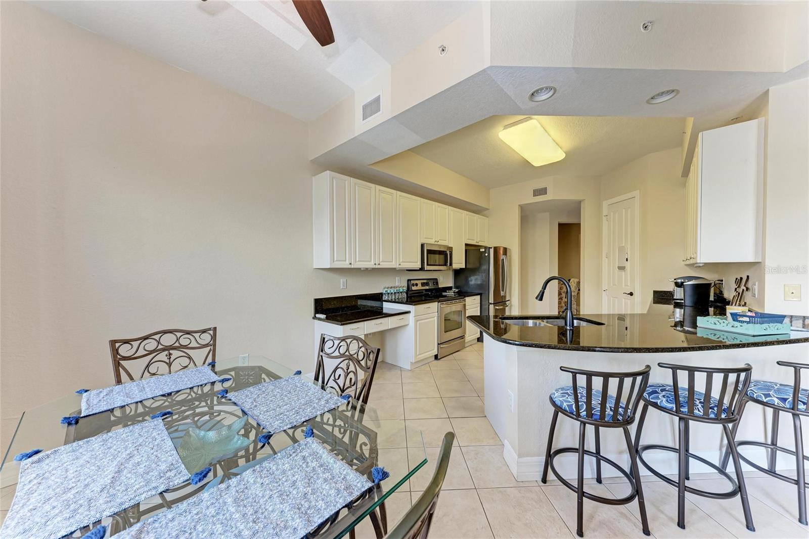 Image 14 of 61 For 96 Vivante Boulevard 210