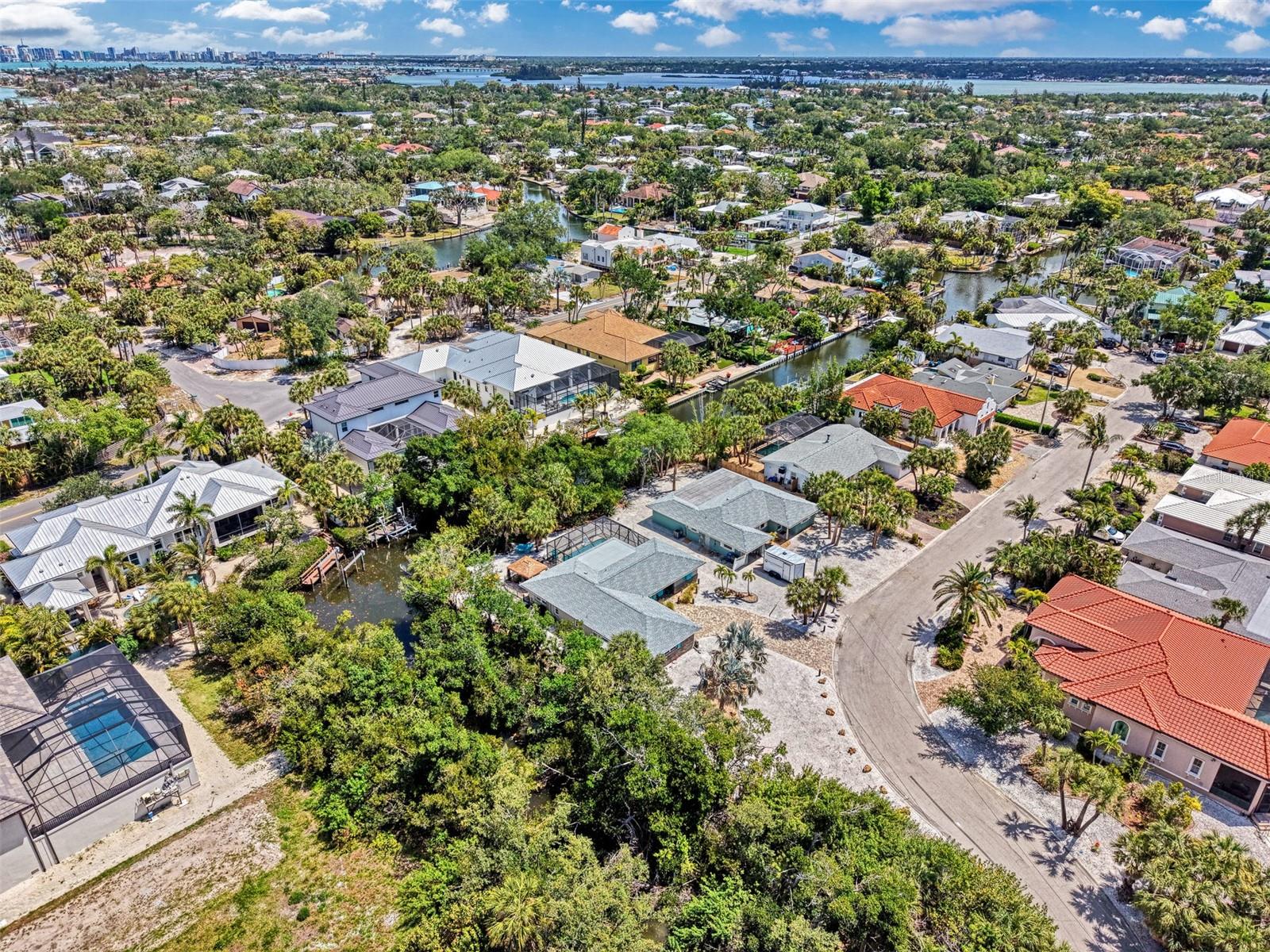 Details for 307 Avenida De Paradisio, SARASOTA, FL 34242