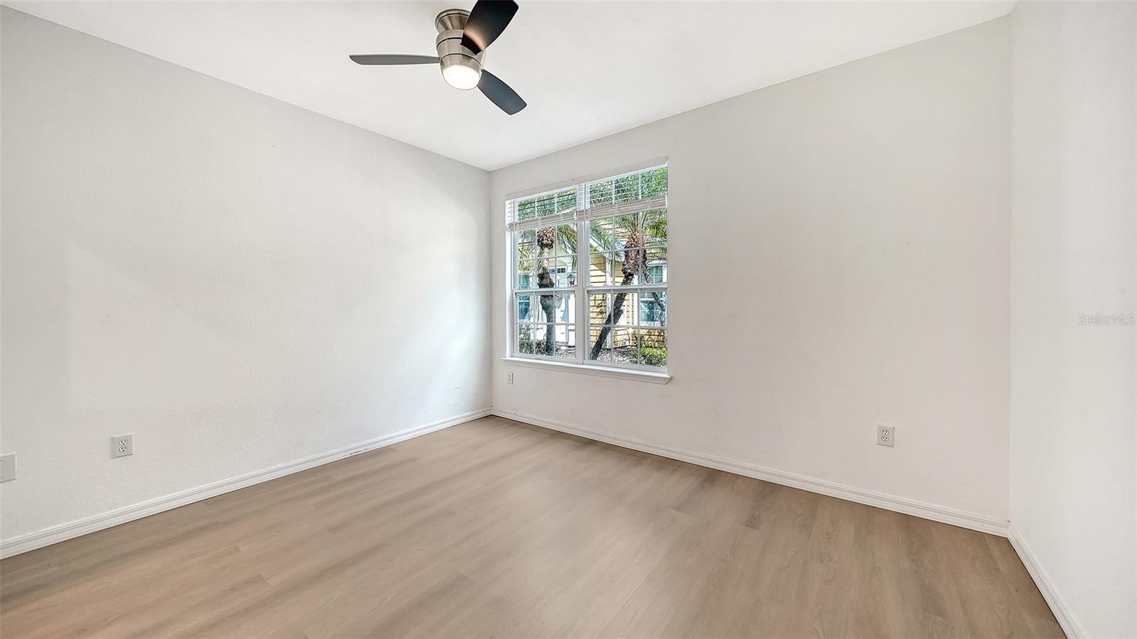 Image 19 of 53 For 5561 Rosehill Road 104