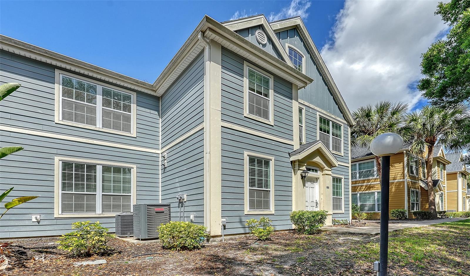 Image 2 of 53 For 5561 Rosehill Road 104