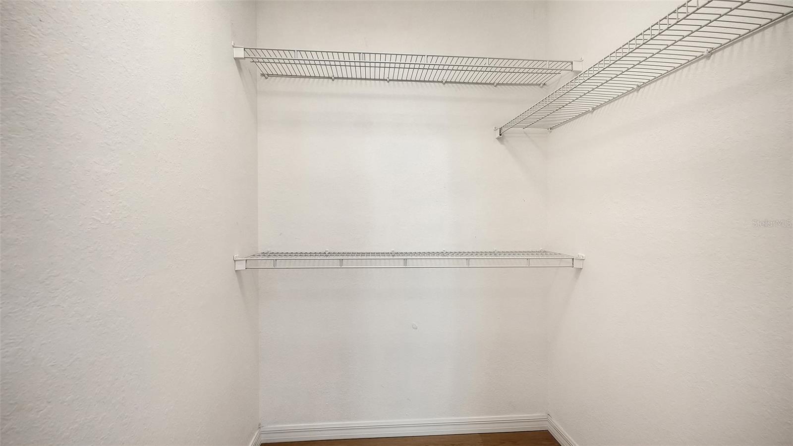 Image 24 of 53 For 5561 Rosehill Road 104