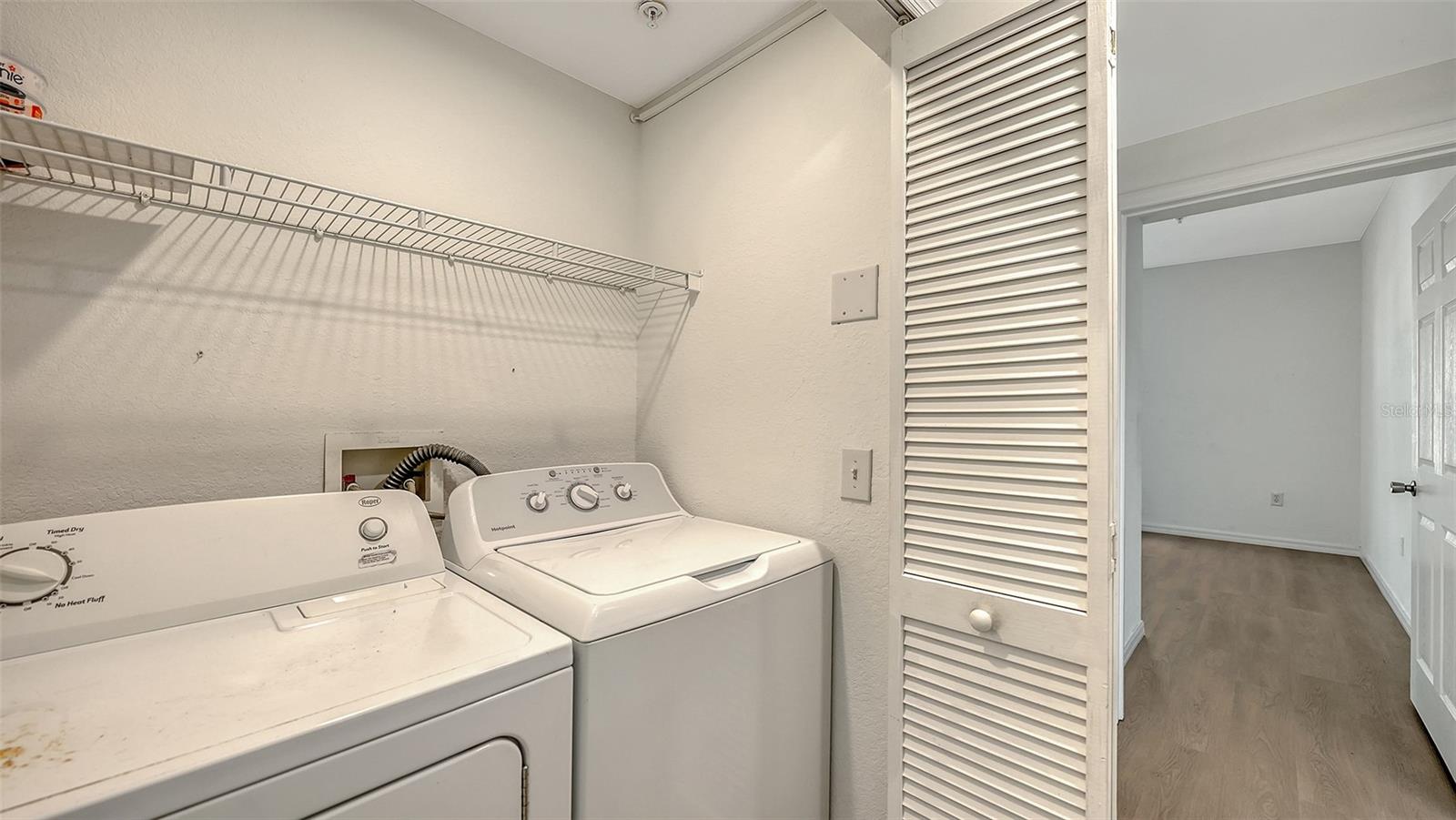 Image 27 of 53 For 5561 Rosehill Road 104