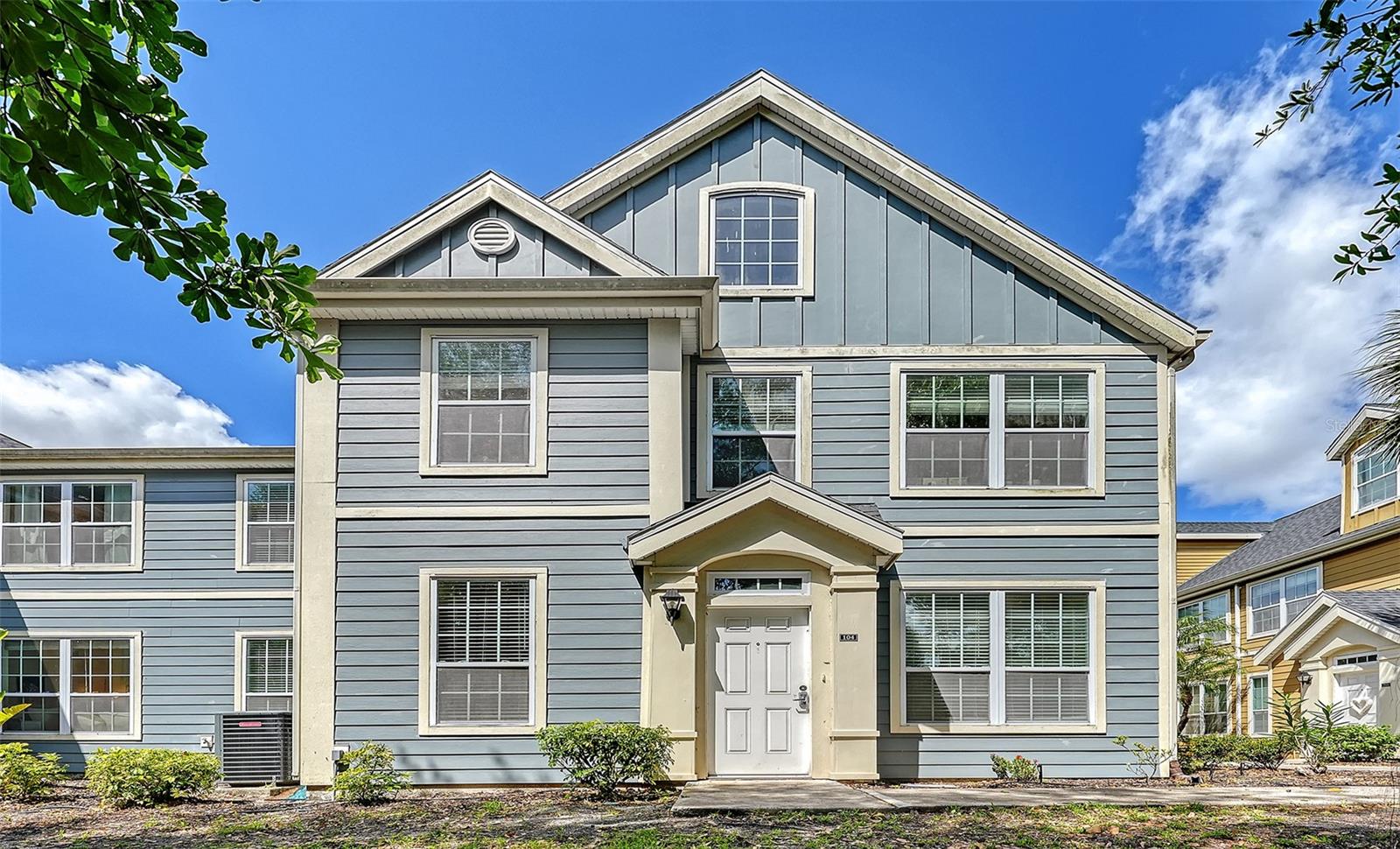 Image 3 of 53 For 5561 Rosehill Road 104