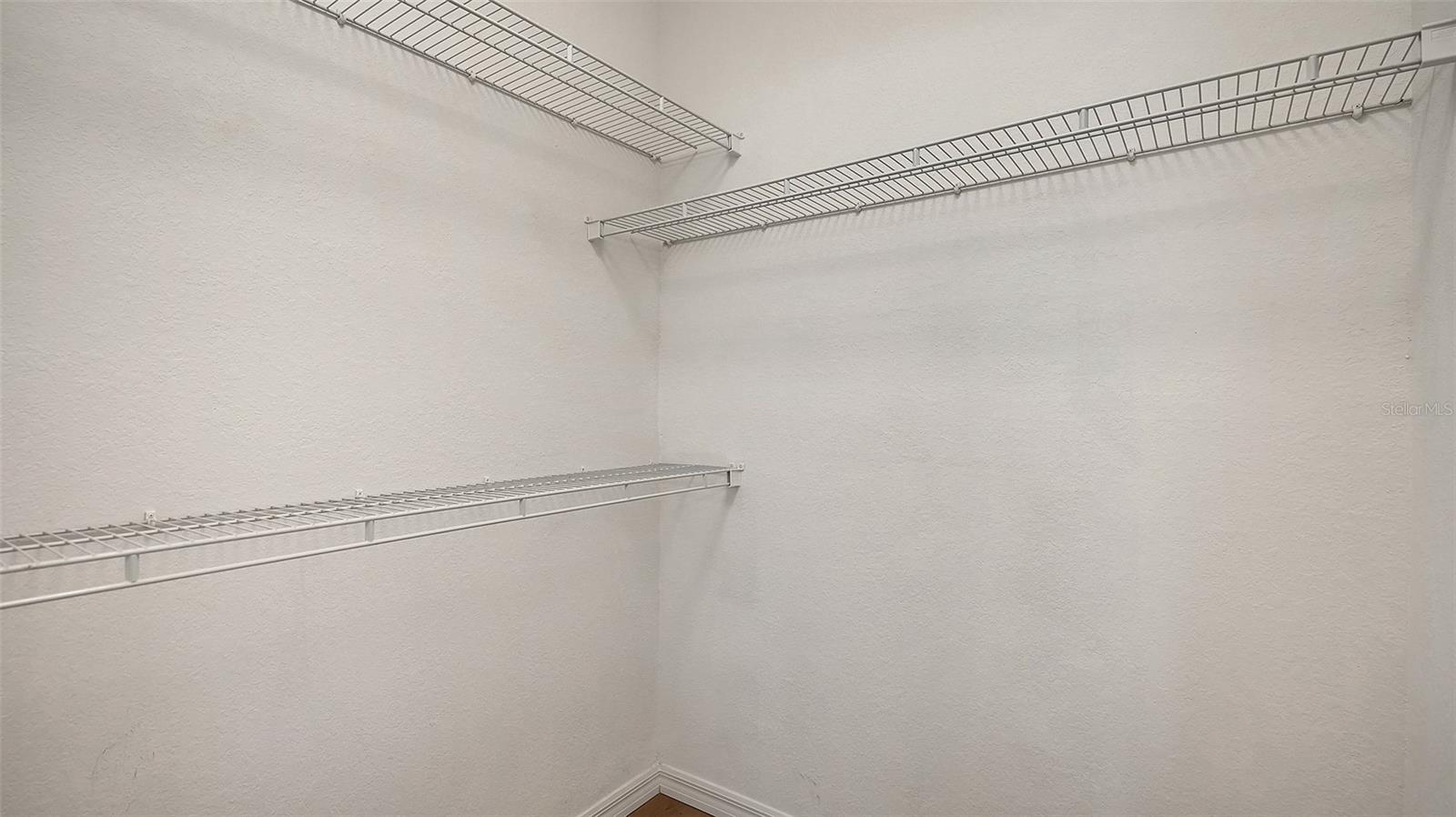 Image 33 of 53 For 5561 Rosehill Road 104