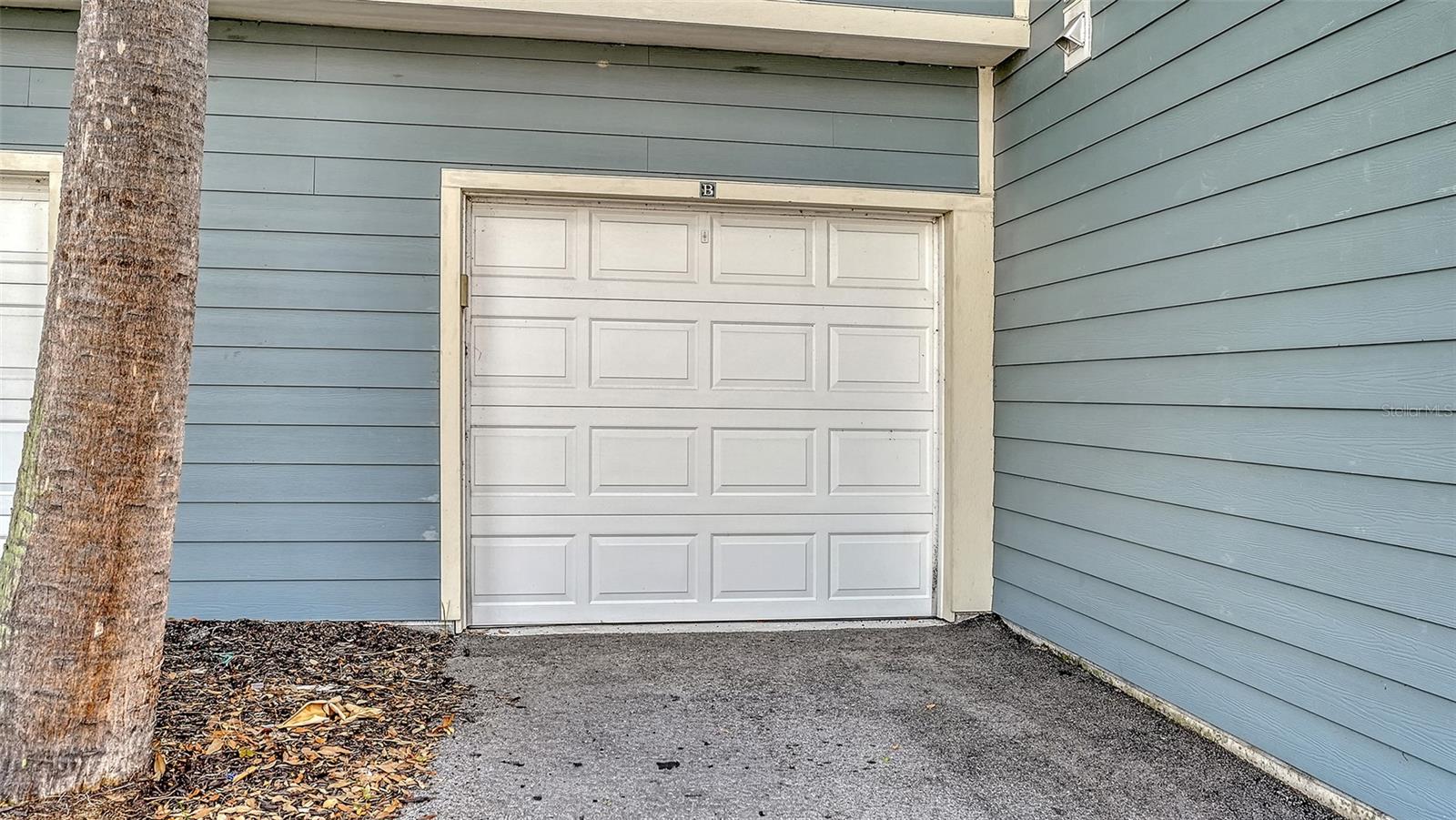 Image 35 of 53 For 5561 Rosehill Road 104