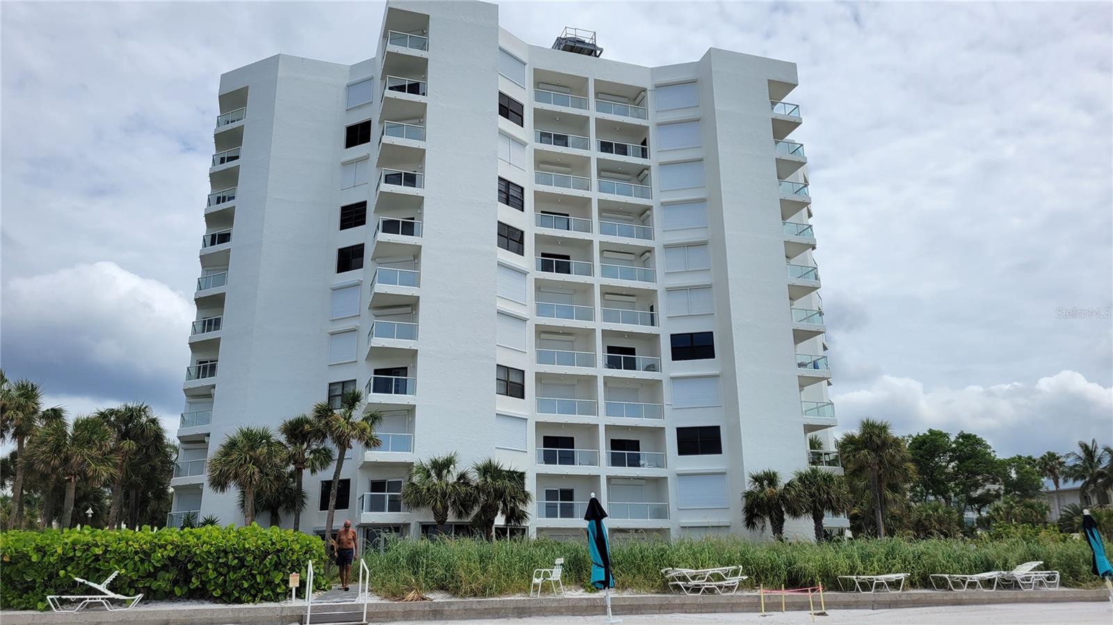 Image 44 of 48 For 1000 Longboat Club Road 406
