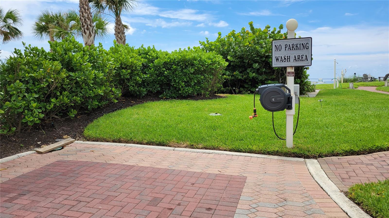 Image 45 of 48 For 1000 Longboat Club Road 406