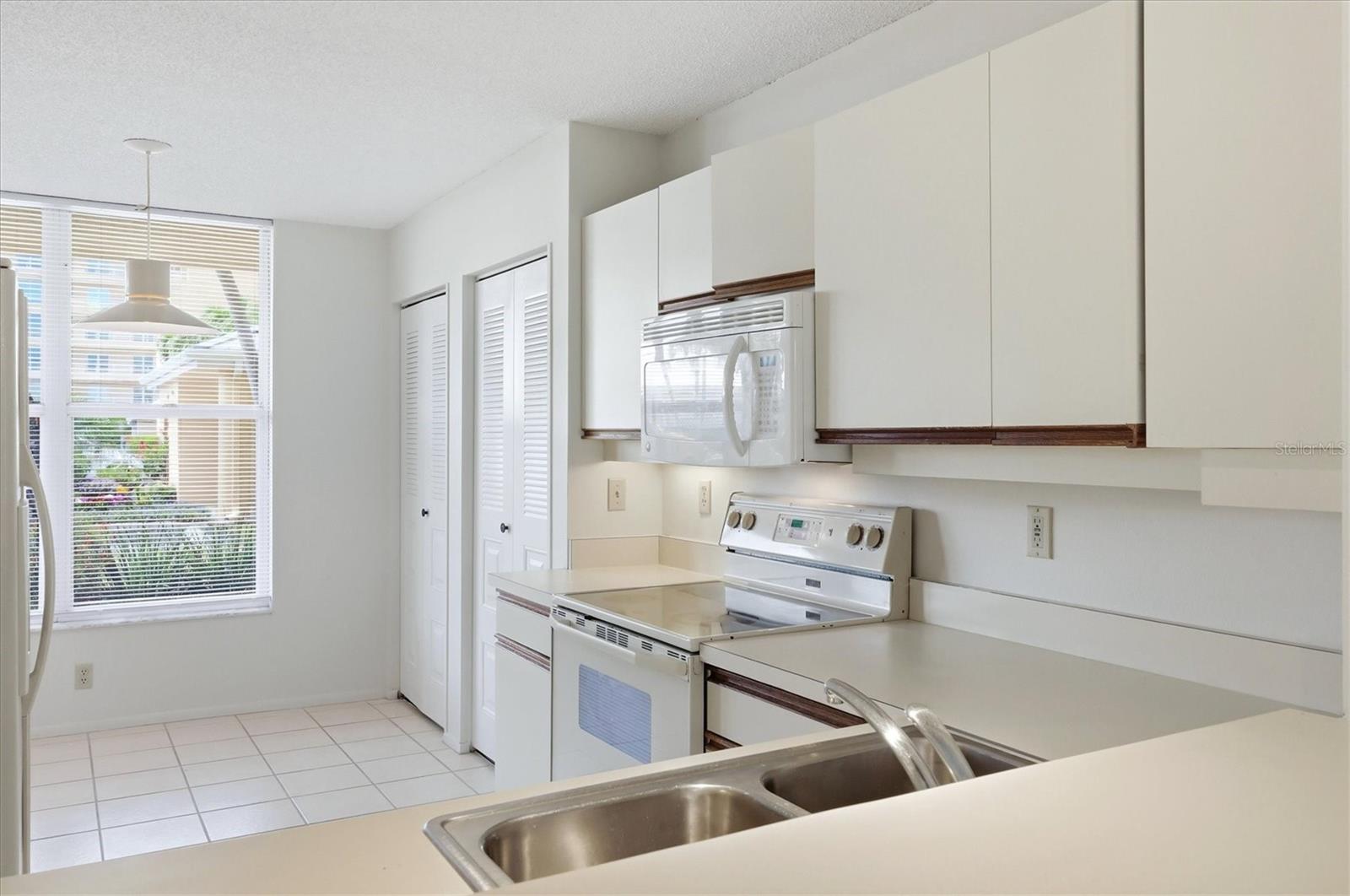 Image 15 of 64 For 4440 Fairways Boulevard 108
