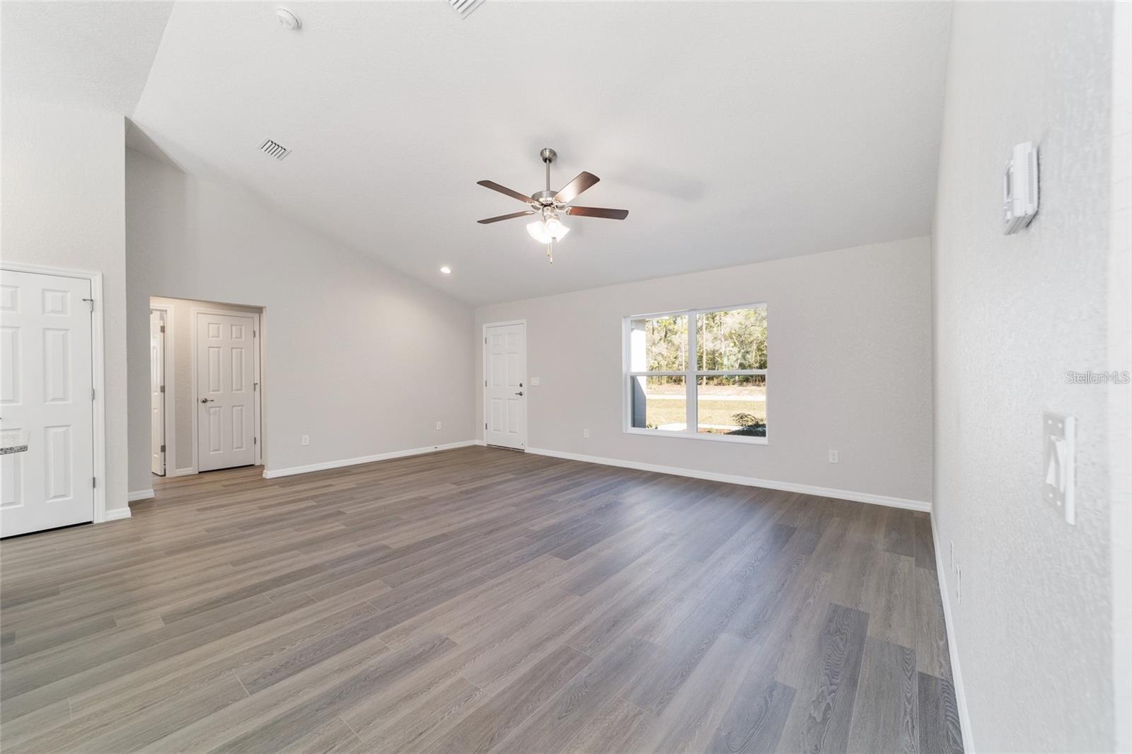 Image 38 of 41 For 6411 204 Avenue