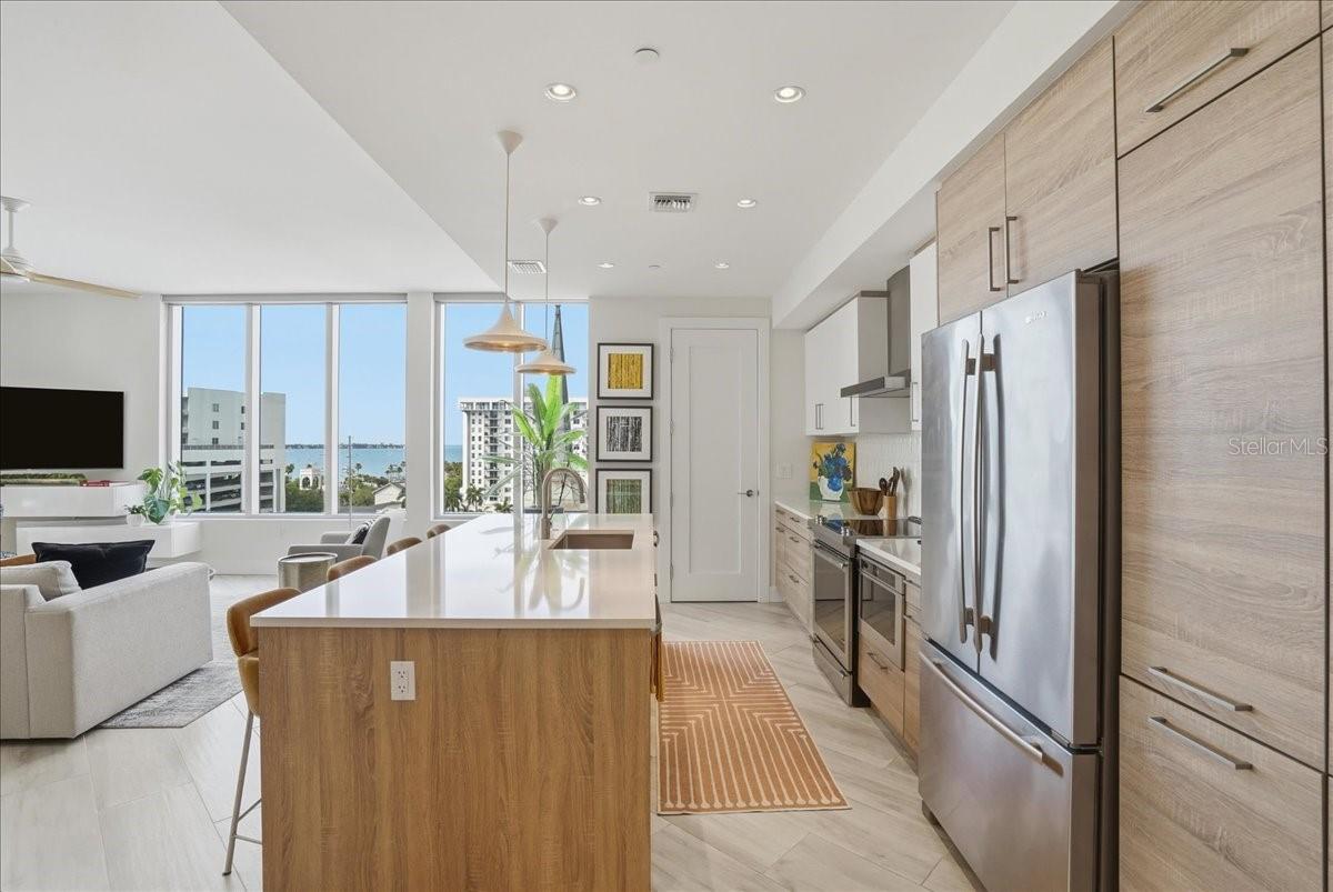 Image 12 of 90 For 111 Pineapple Avenue 714