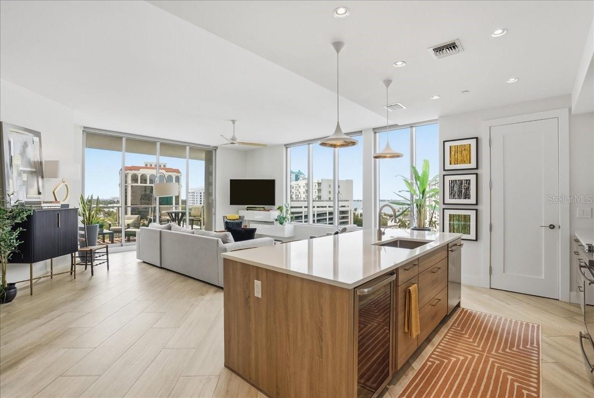 Image 14 of 90 For 111 Pineapple Avenue 714