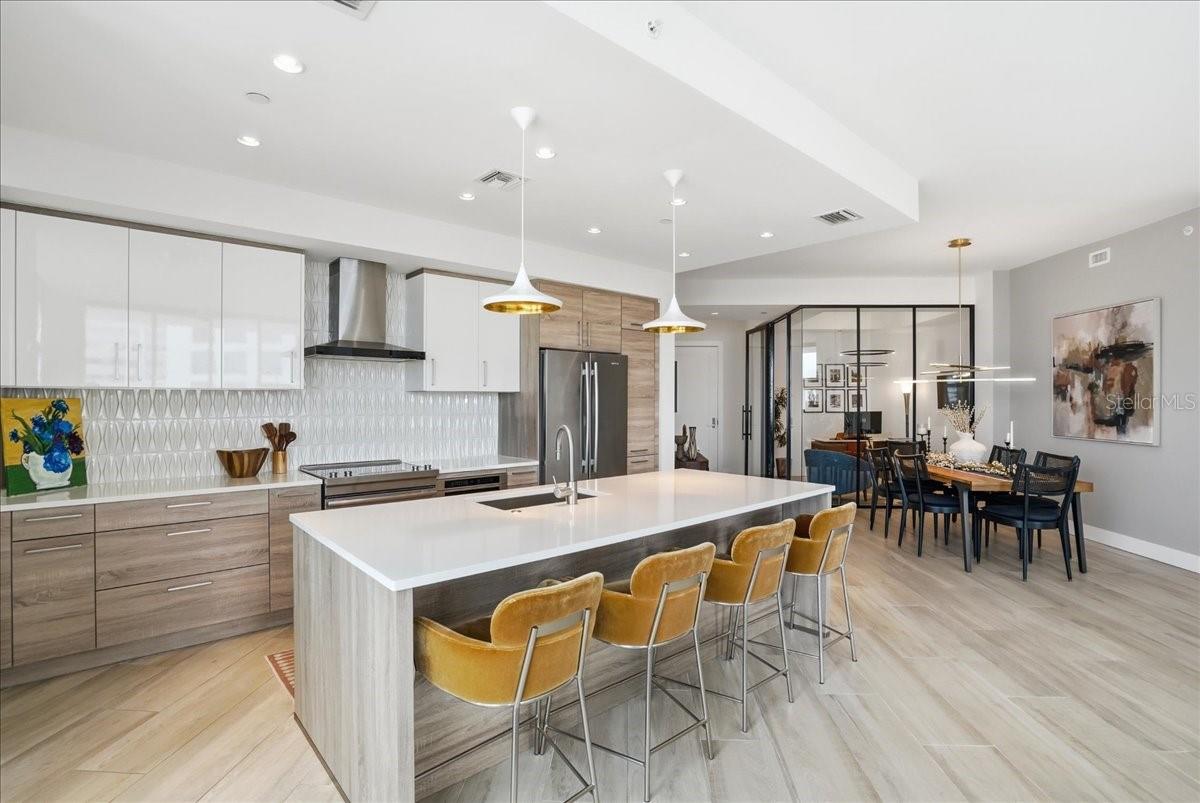 Image 16 of 90 For 111 Pineapple Avenue 714