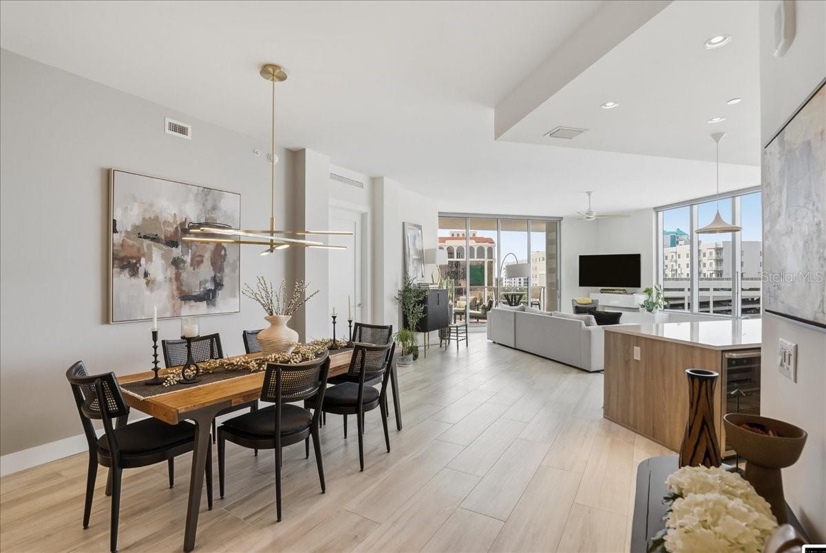 Image 18 of 90 For 111 Pineapple Avenue 714