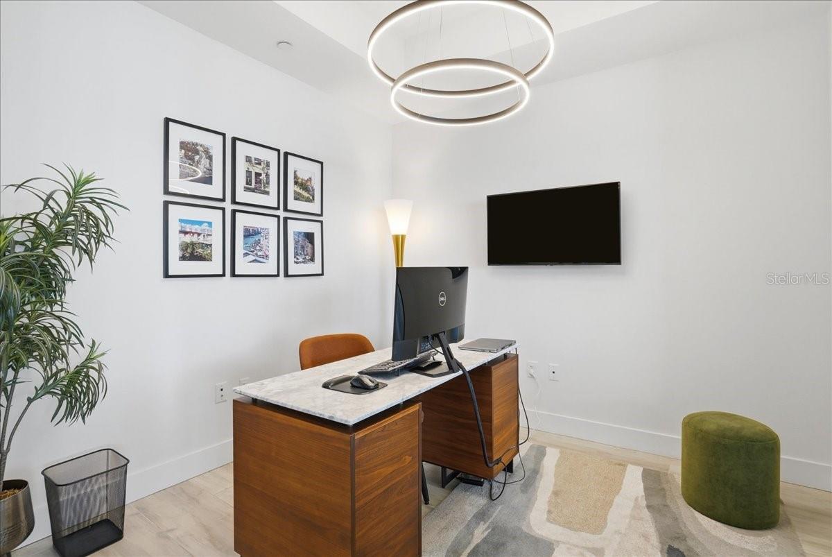 Image 24 of 90 For 111 Pineapple Avenue 714