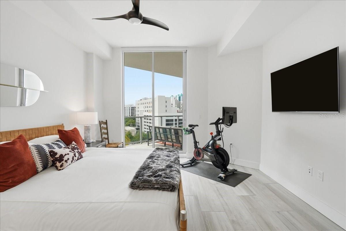 Image 28 of 90 For 111 Pineapple Avenue 714