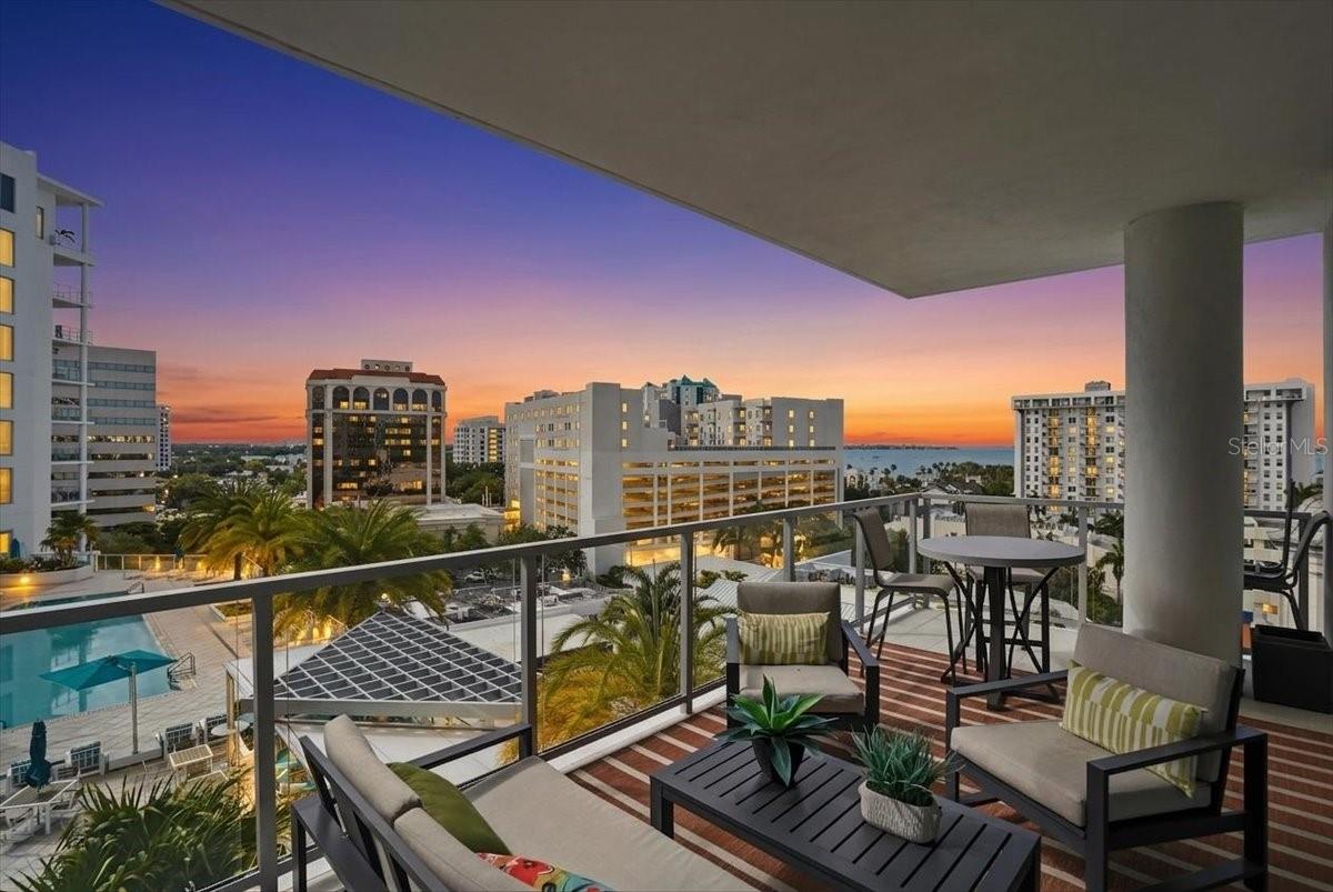 Image 3 of 90 For 111 Pineapple Avenue 714