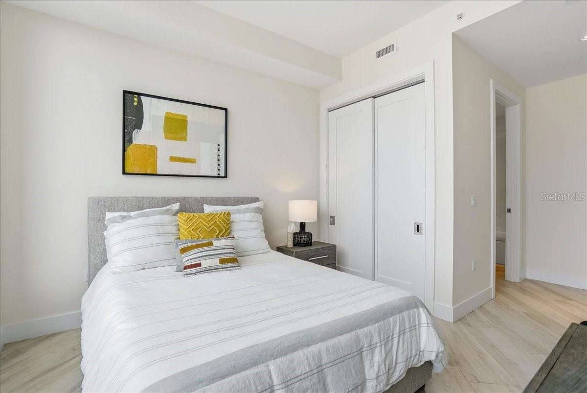 Image 40 of 90 For 111 Pineapple Avenue 714