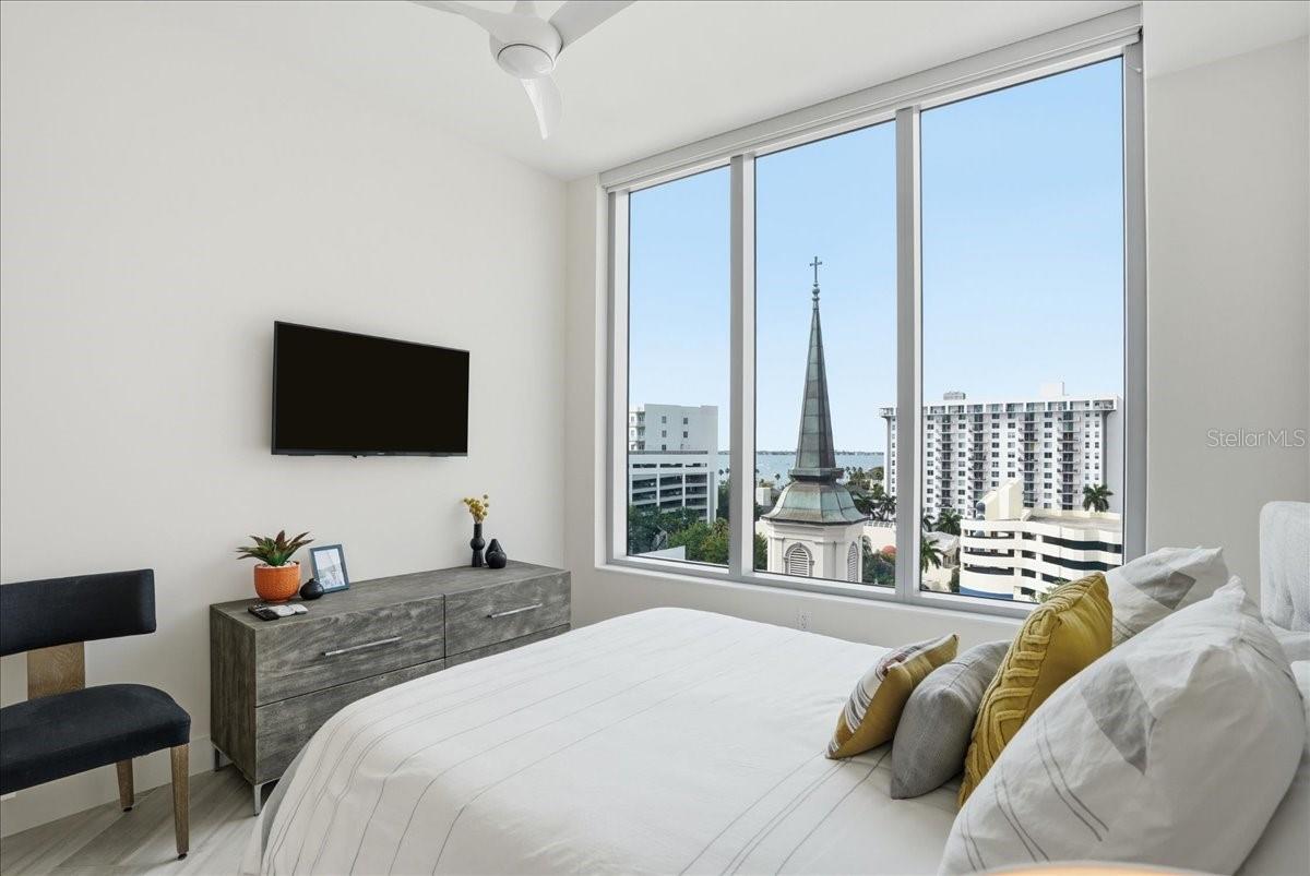 Image 41 of 90 For 111 Pineapple Avenue 714